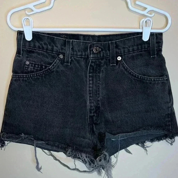ORANGE TAB 550 LEVIS BLACK SHORTS SIZE 31 - Picture 1 of 11